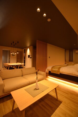 Family Room (201) | Living area | Flat-screen TV - GRAND BASE Beppu Ekimae (Beppu)