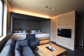Standard Room (102)