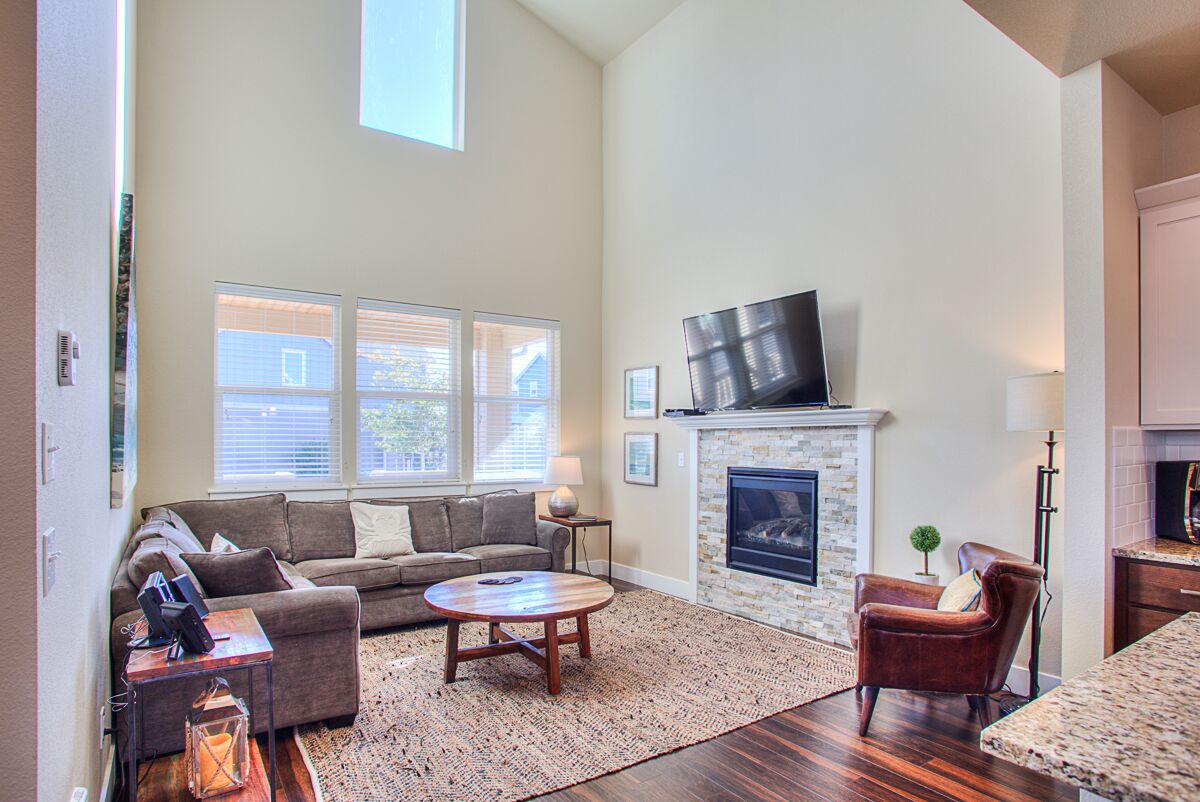 TV, fireplace, DVD player