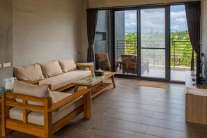 Standard-Vierbettzimmer | Verdunkelungsvorhänge, kostenloses WLAN, Bettwäsche