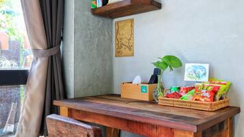 Garden View Quadruple Room | Blackout drapes, free WiFi, bed sheets