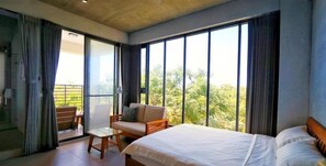 Quarto casal luxo | Cortinas blackout, Wi-Fi de cortesia, roupa de cama