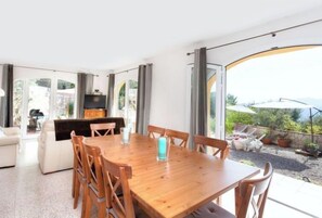 Dining - La Teulada by Interhome (Sta Cristina d'Aro)