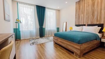 1 bedroom, minibar, in-room safe, desk