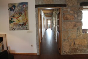Interior - Quinta da aldeia. (Celorico de Basto)
