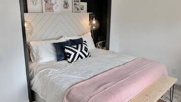 2 chambres, fer et planche à repasser, accès au Wi-Fi (inclus)