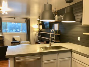 Interior - Easy Self Check-In for Centrally Located Home - Stay at the Little Llama House! (Lincoln)