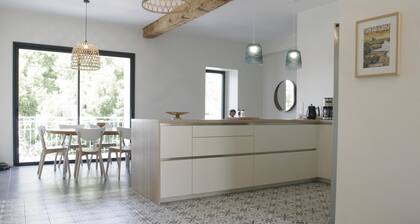 Charming house recently renovated for 15 persons.