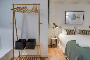 3 dormitorios, tabla de planchar con plancha, wifi gratis y ropa de cama