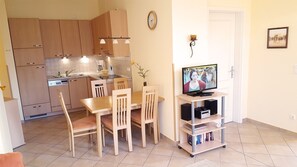 Køleskab, mikrobølgeovn, ovn, opvaskemaskine