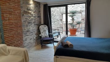 2 chambres, fer et planche Ă repasser, Wi-Fi, draps fournis