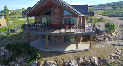 Amazing view - Lake House Retreat with Mountain Cabin Warmth