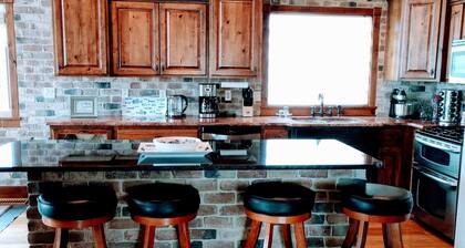 Amazing view - Lake House Retreat with Mountain Cabin Warmth