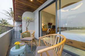 ファミリー ルーム 3 ベッドルーム バルコニー リバービュー | ミニバーのアイテム (無料)、セーフティボックス (室内)、客室ごとに異なる装飾、デスク