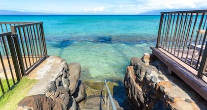 Deep discount: Insane views! Hear the waves crash!