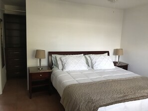2 dormitorios, tabla de planchar con plancha, cuna de viaje y wifi