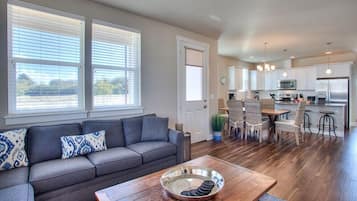 TV, fireplace, DVD player