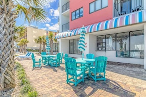 Outdoor dining - Palace 2305 (Myrtle Beach)