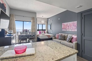 TV - Palace 2305 (Myrtle Beach)