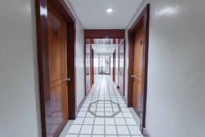 Interior detail - RedDoorz @ The Manor Davao (Davao)