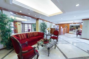 Interior - RedDoorz @ The Manor Davao (Davao)