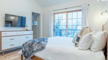 2 dormitorios, escritorio, tabla de planchar con plancha y wifi