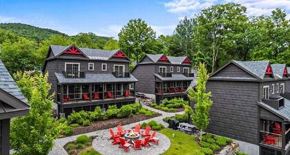 Lake George Village ja miljoonan dollarin ranta vain muutaman askeleen päässä