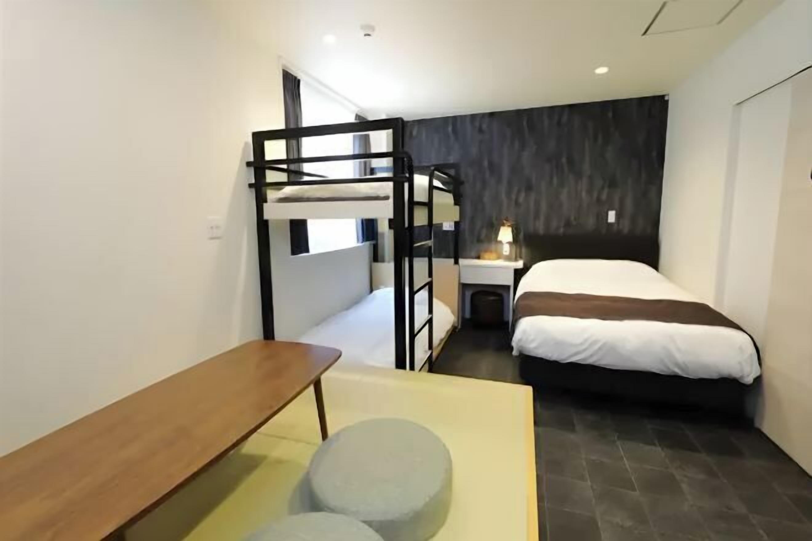 In-room safe, free WiFi, bed sheets