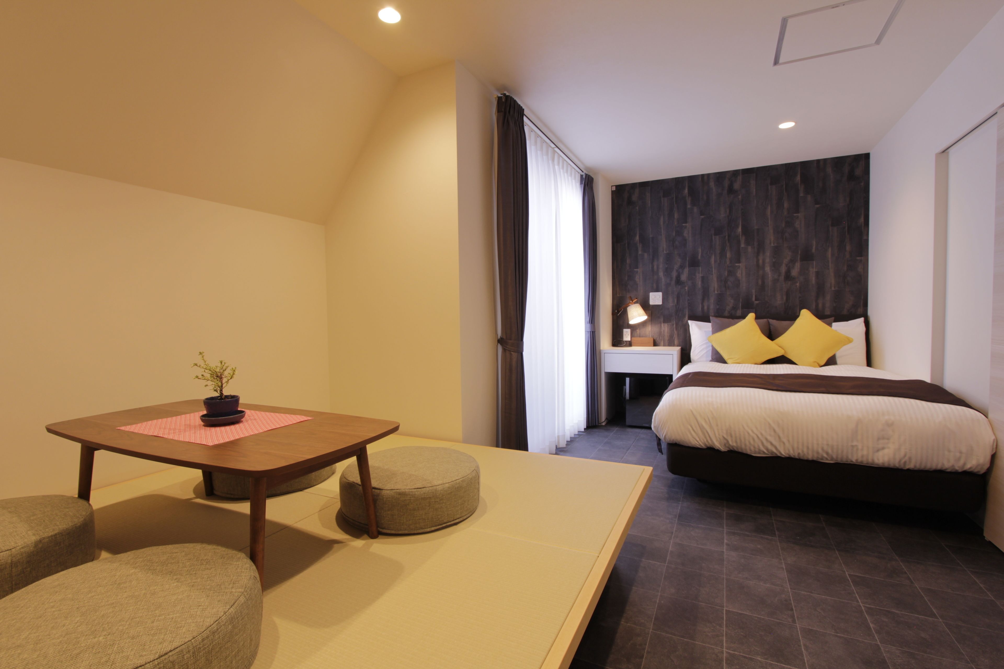 standard quadruple room 301 | in-room safe, free wifi, bed sheets