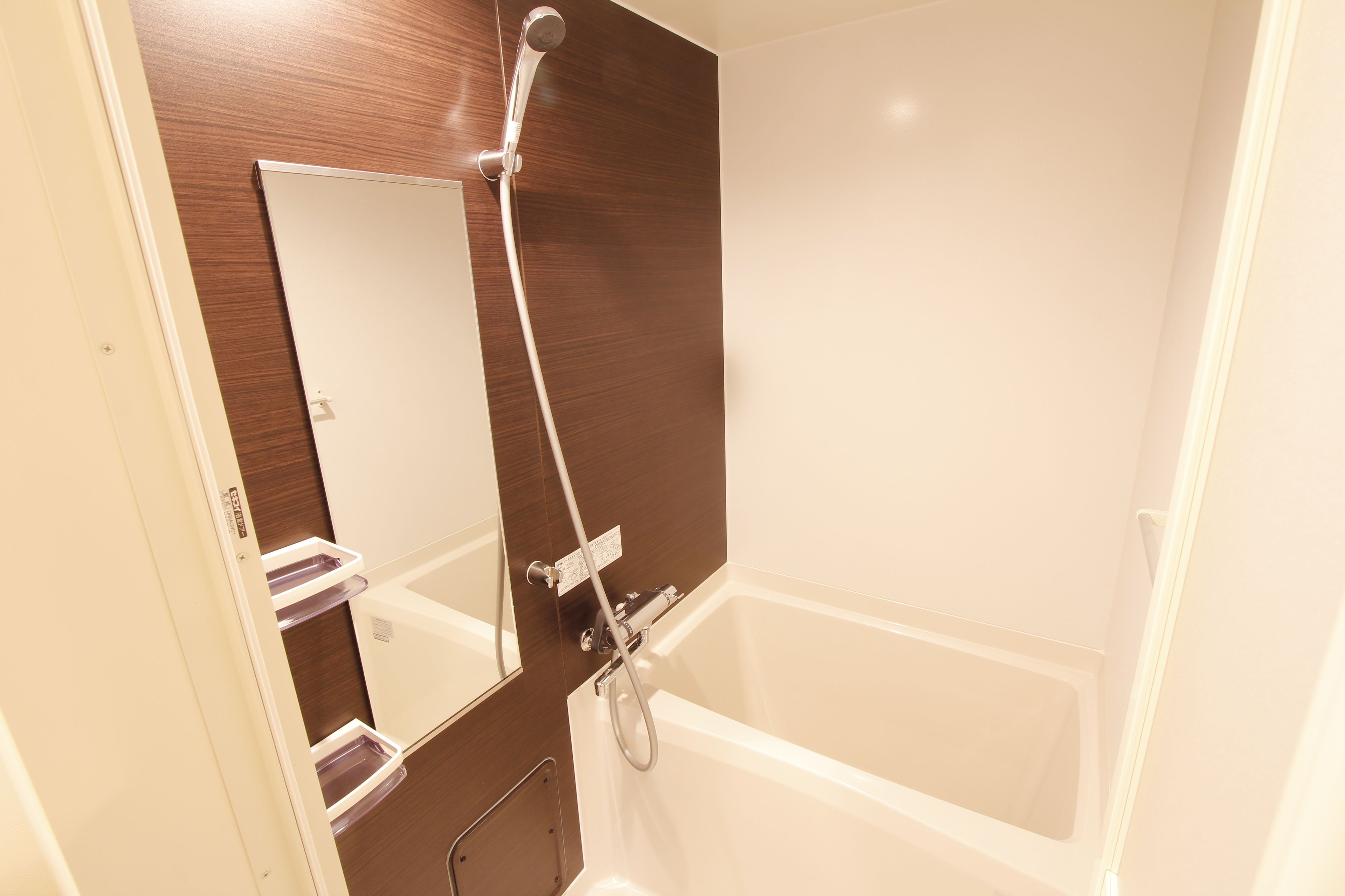 separate bathtub and shower, deep-soaking bathtub, free toiletries