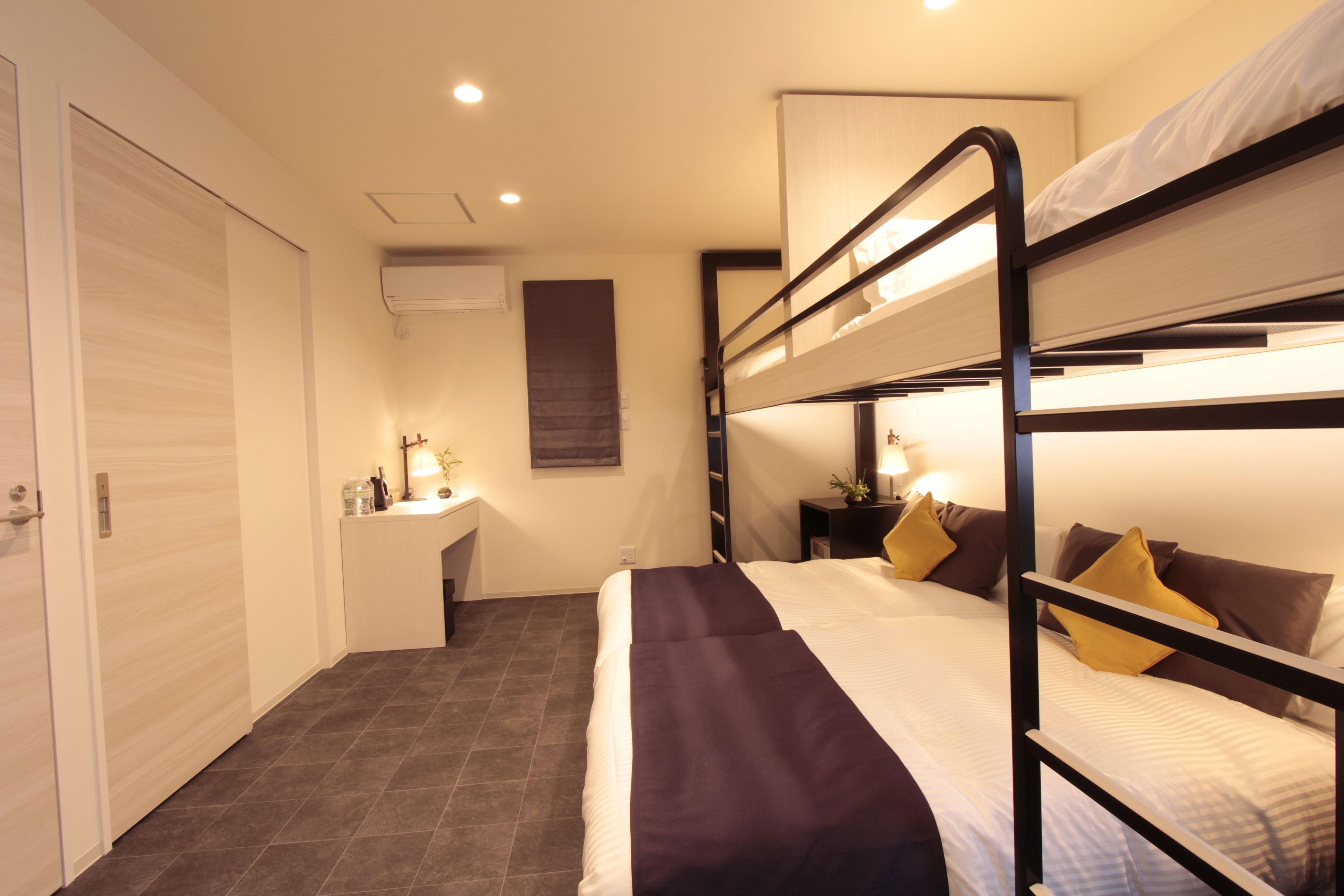 superior family room 102 | in-room safe, free wifi, bed sheets