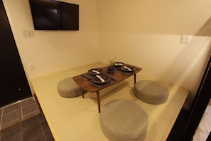 Coffres-forts dans les chambres, Wi-Fi gratuit, draps fournis