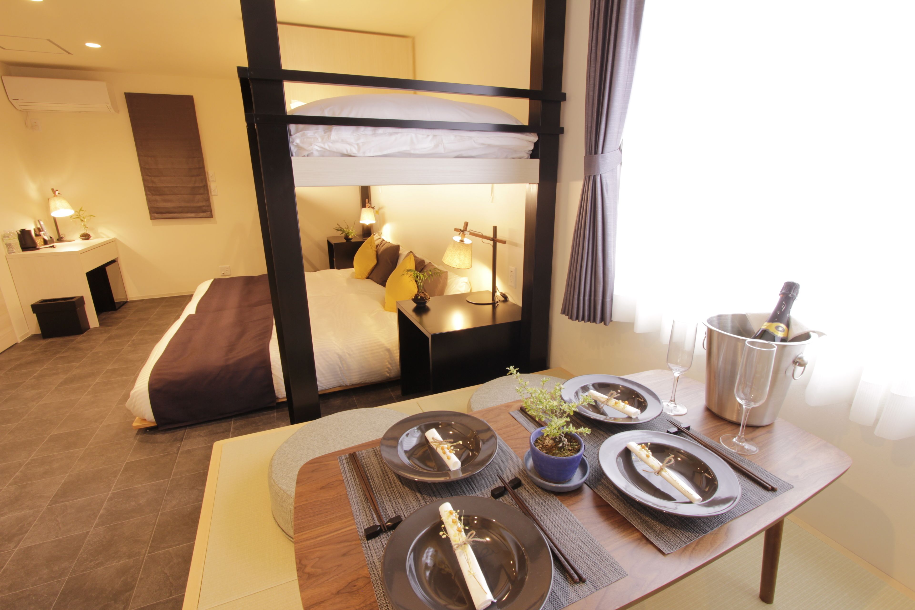 superior family room 102 | in-room safe, free wifi, bed sheets