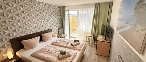 1 間睡房、房內夾萬、Wi-Fi