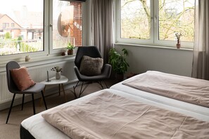 3 bedrooms, iron/ironing board, travel crib, WiFi