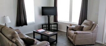 Campbell's Clean & Comfortable Modern Duplex 4662B