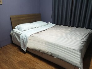 Standardzimmer | Kostenloses WLAN, Bettwäsche