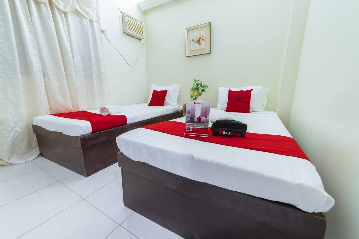 Family Room | 1 bedroom, desk, free WiFi, bed sheets