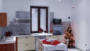 Comfort Quadruple Room | Individually decorated, individually furnished, desk, iron/ironing board