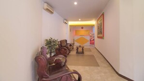 Interior - Reddoorz Near ITC Mangga Dua (Jakarta)