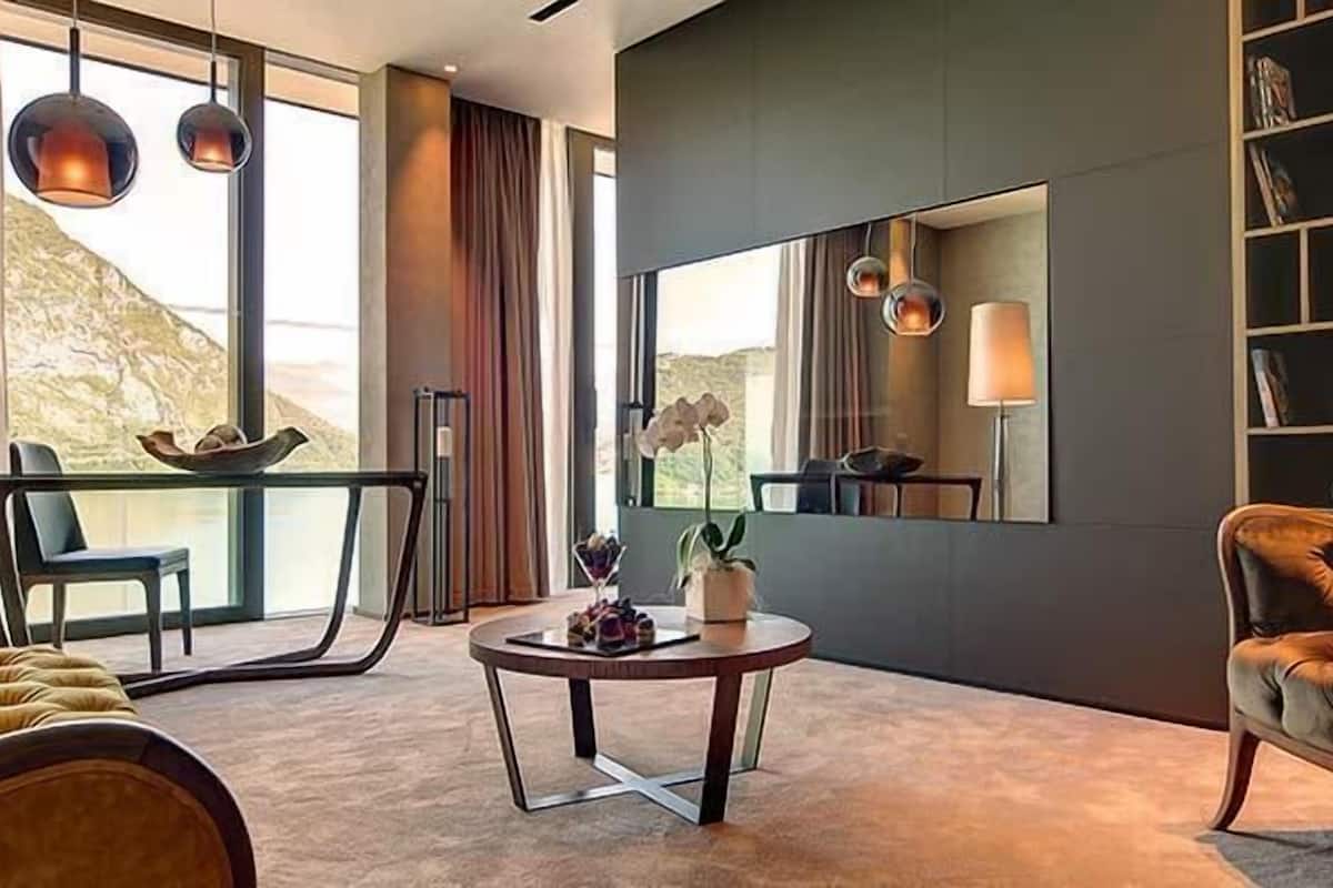 grand suite | 1 bedroom, down duvets, in-room safe, laptop workspace