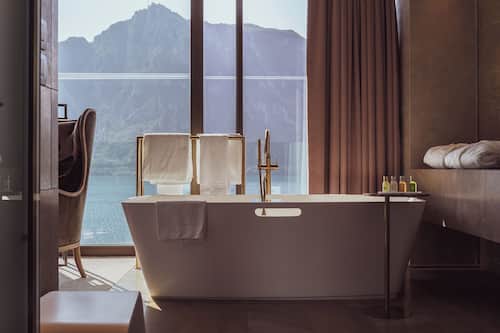 Grand-Suite | Daunenbettdecken, Zimmersafe, laptopgeeigneter Arbeitsplatz