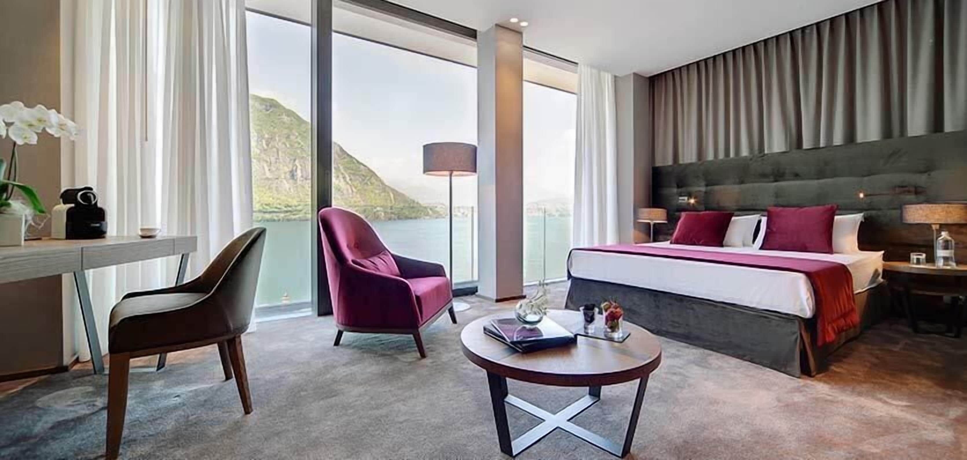 elite double room | 1 bedroom, down duvets, in-room safe, laptop workspace