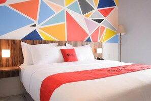 Desk, free WiFi, bed sheets