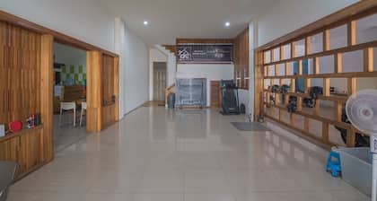 RedDoorz near Gajah Mada Pontianak