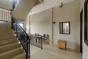 Nội thất lối vào