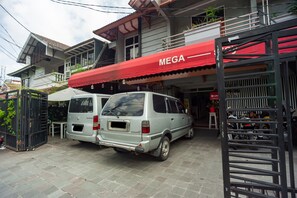 Fachada da propriedade