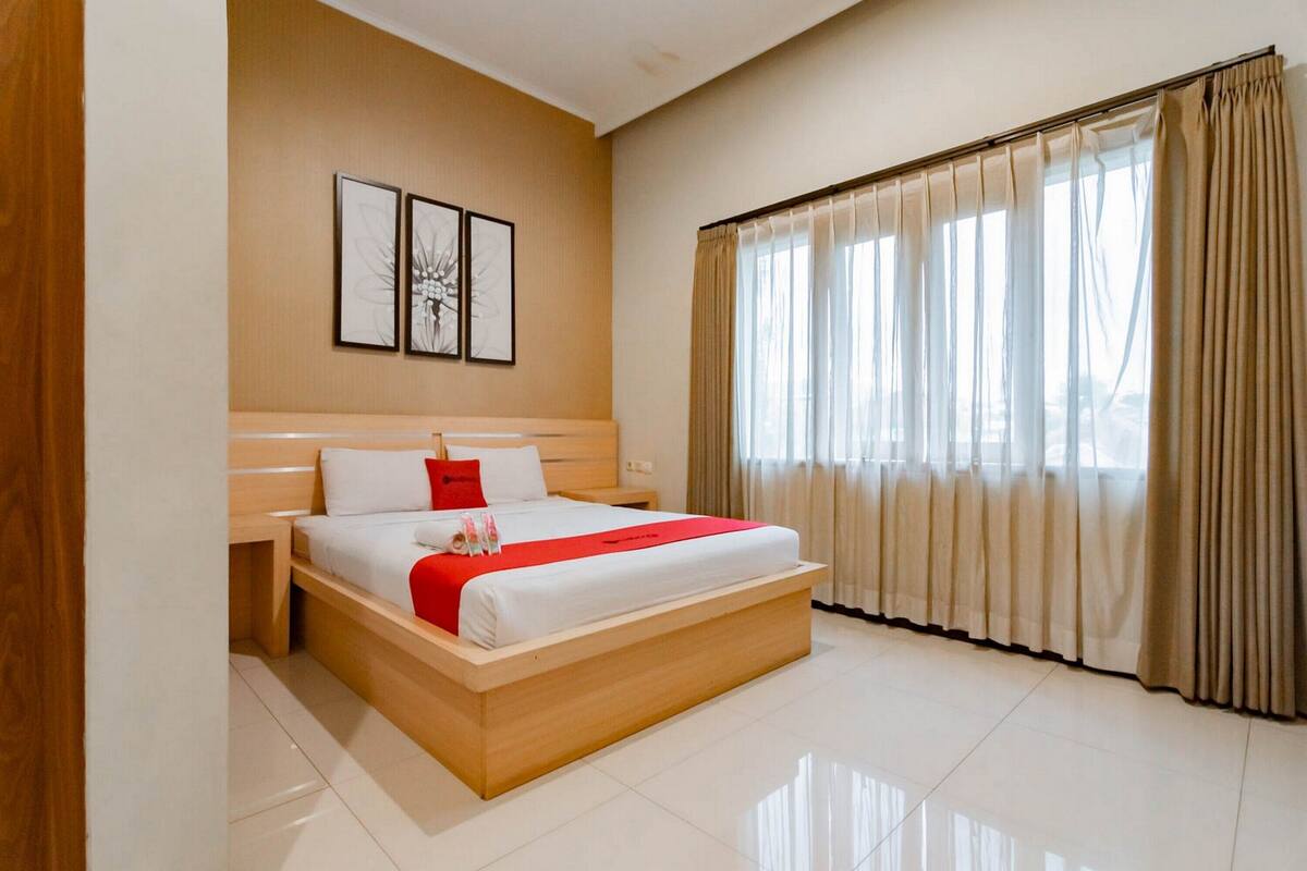 1 bedroom, desk, free WiFi, bed sheets
