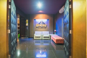 Bar lounge