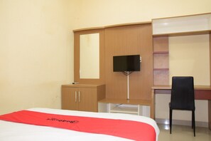 Quarto casal | Escrivaninha, Wi-Fi de cortesia, roupa de cama